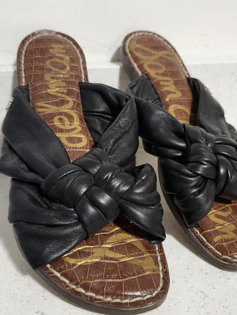 Sam Edelman Women's Garson Flat Sandal, Black 8.5